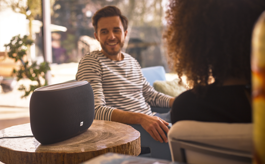 JBL Link 500 iOSとAndroid用のGoogle Homeアプリで簡単セットアップ
（簡単にセットアップして利用可能） - Image