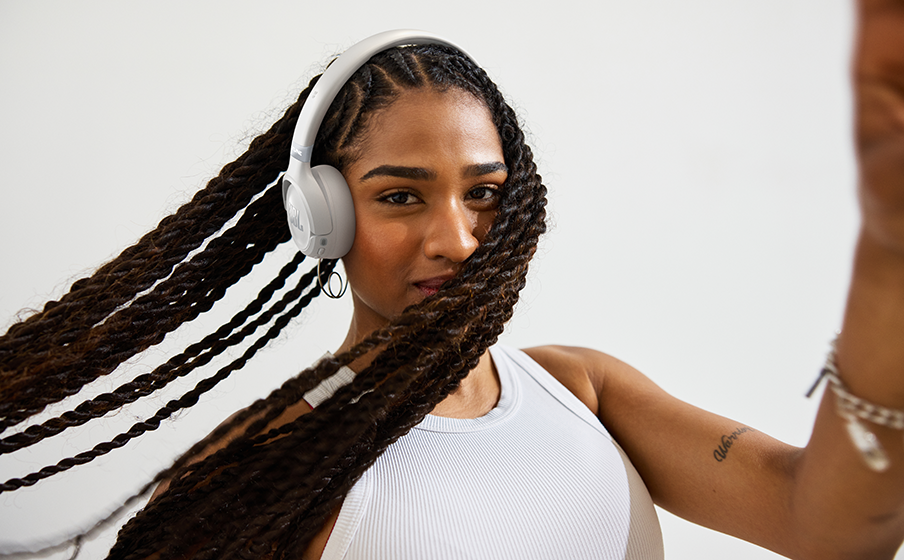 JBL Tune 680NC | ノイズキャンセリングワイヤレスオンイヤーヘッドホン