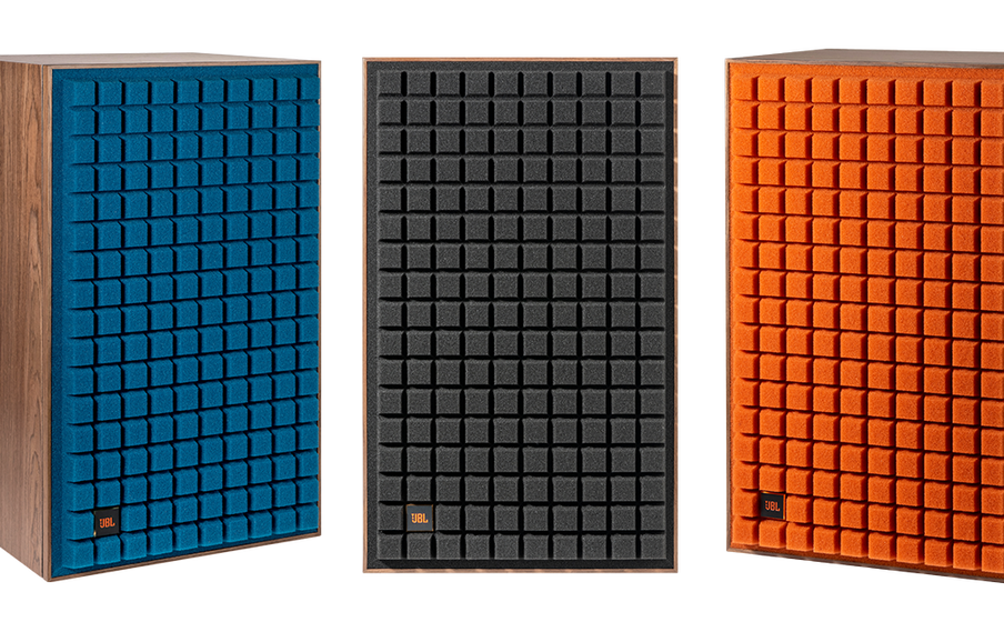 L100 Classic MkII 好評のL-Classicシリーズ 共通のウォールナット天然木突板仕上げと、3色のQuadrexフォームグリル - Image