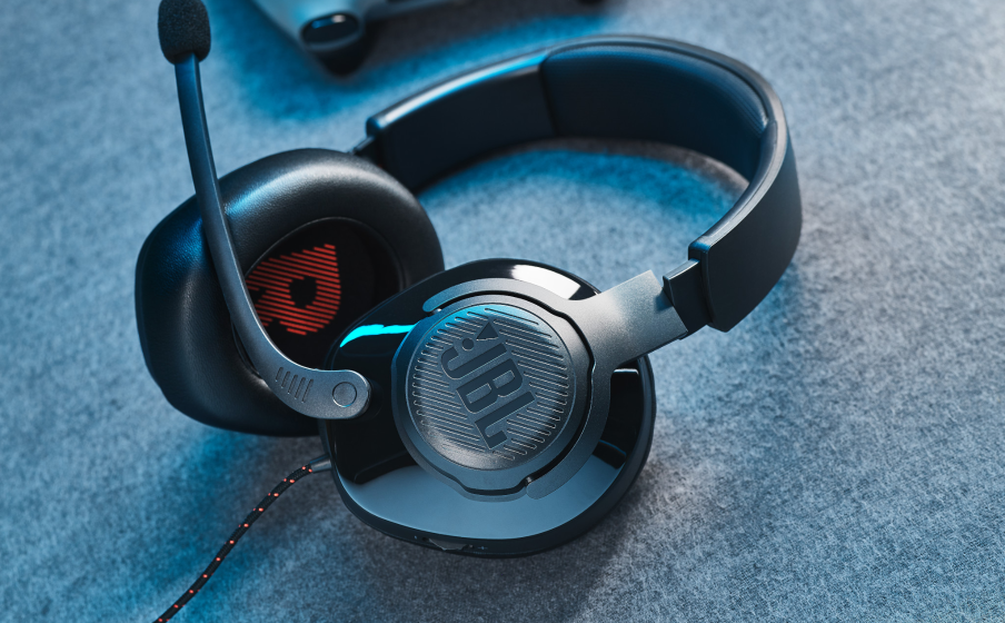 JBL Quantum 200 軽量設計と高品位イヤーパッド - Image
