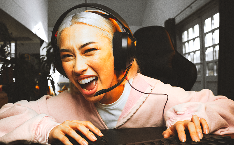 JBL Quantum 250 ほぼ新品 ゲーミングヘッドセット JBL Quantum 250 | Wired multiplatform gaming headset