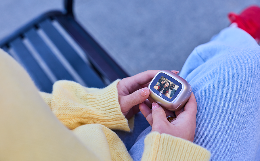 JBL Live Buds 4 進化したスマート充電ケース - Image
