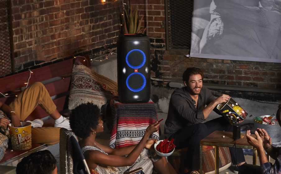 スピーカー・ウーファー JBL PartyBox 310 JBLがパーティースピーカー「PartyBox 310」を8月6日に発売。防滴機能