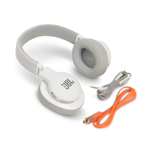 JBL E55BT - White - Wireless over-ear headphones - Detailshot 5 image number null
