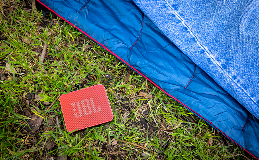 JBL Go Essential 2 | 防水ポータブルスピーカー