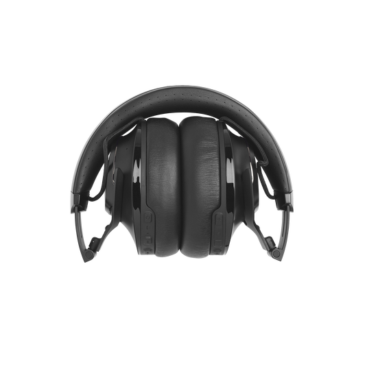 JBL Club 950NC | ワイヤレスノイズキャンセリングオーバーイヤー 