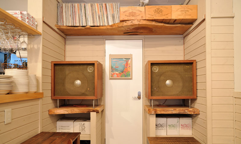 JBLが聴ける店・img04