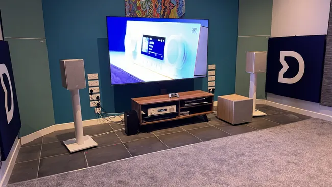 rAVe: CEDIA Expo 2024: HARMAN Highlights JBL Stage 2 Series Loudspeakers for Modern Audio AVR System