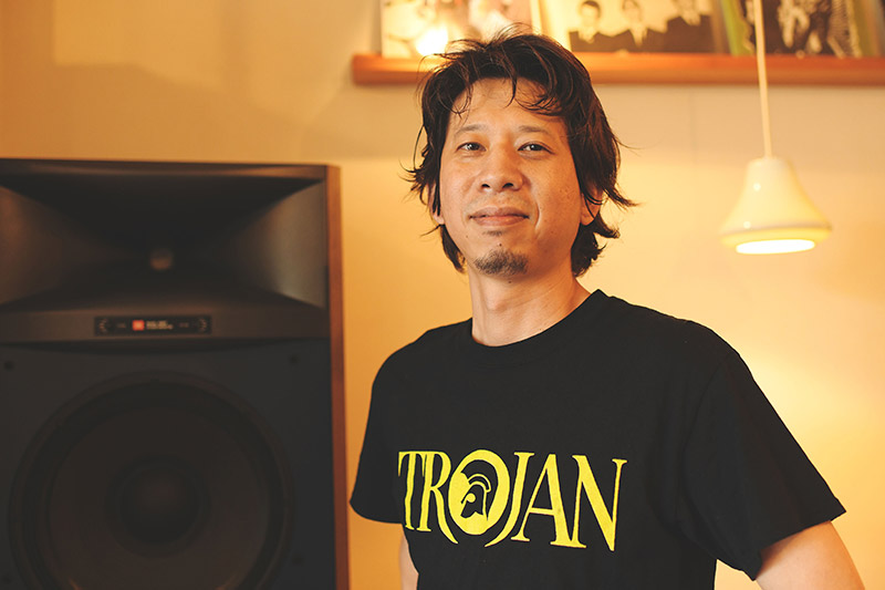 JBLが聴ける店・STEREO COFFEE09