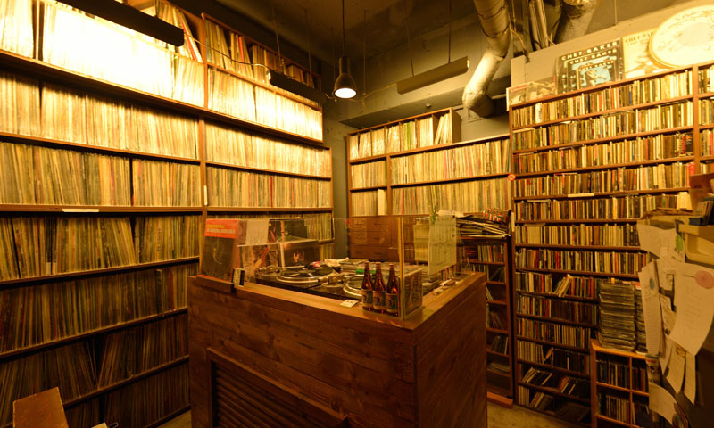 JBLが聴ける店・img05