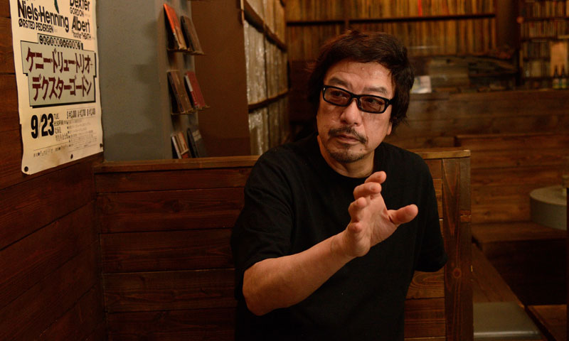 JBLが聴ける店・img02
