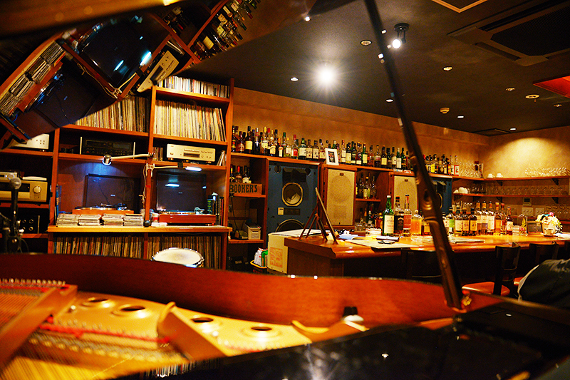 JBLが聴ける店・滋賀・草津 JAZZ&BAR COLTRANE 07