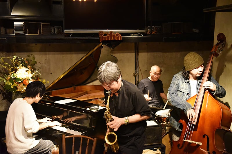 JBLが聴ける店・高田馬場・JAZZ SPOT intro 09