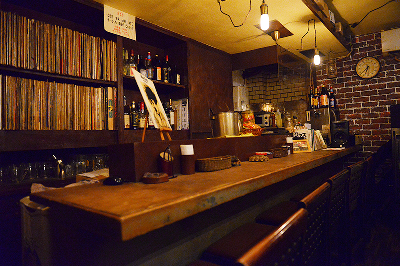 JBLが聴ける店・Bar菩南座06