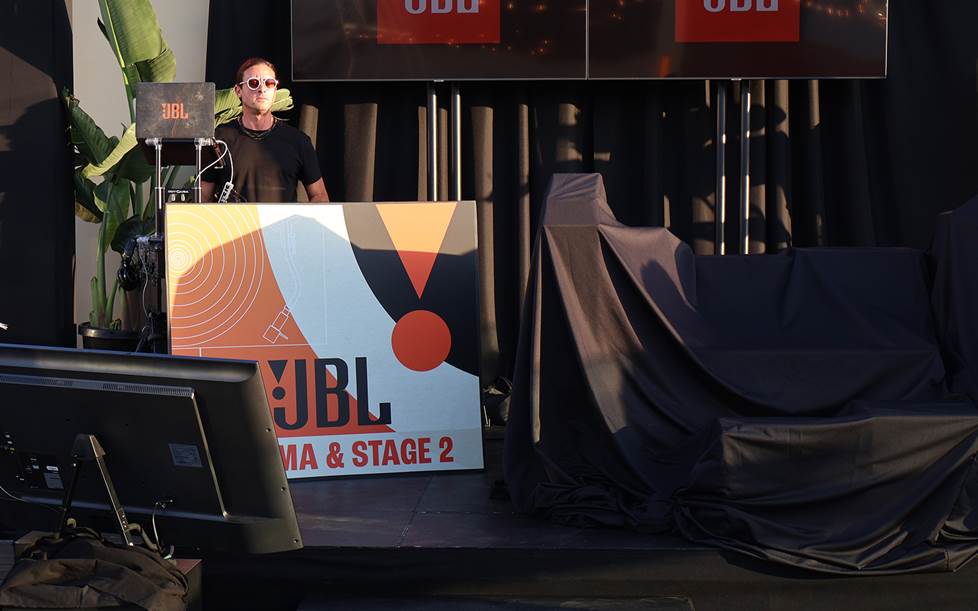 Crutchfield: Introducing JBL's MA receivers and Stage 2 speakers