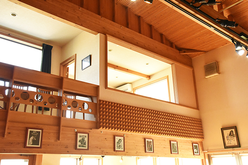 JBLが聴ける店・三重・四日市 JAZZ＆Cafe Bar Salaam 08