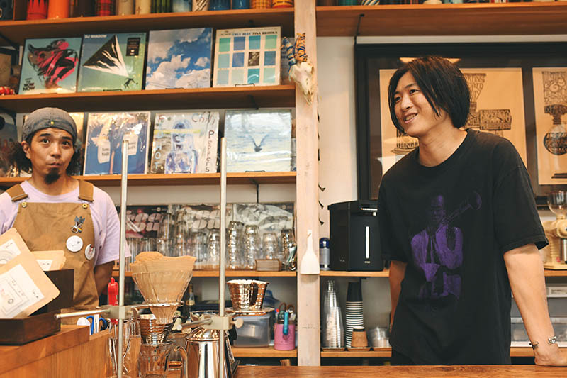 JBLが聴ける店・STEREO COFFEE07