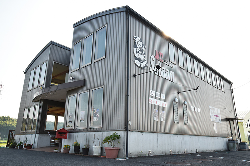 JBLが聴ける店・三重・四日市 JAZZ＆Cafe Bar Salaam 01