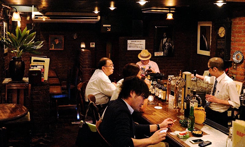 JBLが聴ける店・新宿DUG01