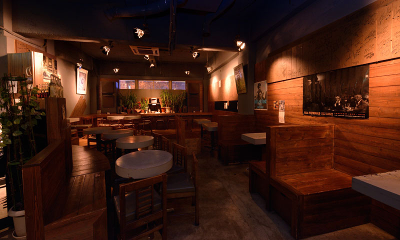 JBLが聴ける店・img01