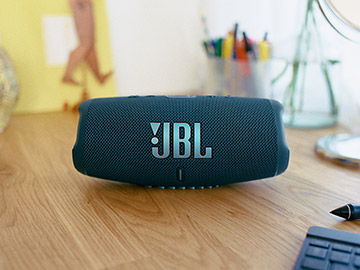 JBL Charge 5