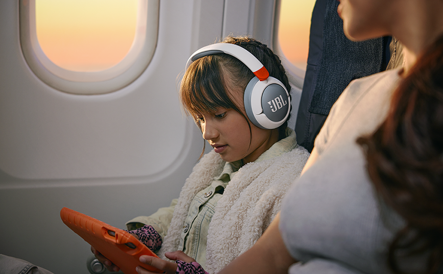 JBL Junior 470NC | ノイズキャンセリング搭載子ども用 JBL Junior 470NC | ノイズキャンセリング搭載子ども用