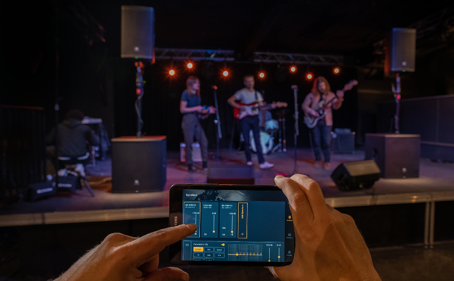 JBL EON712 | 12インチパワードPAスピーカー(Bluetooth対応) JBL EON712 | 12インチパワードPAスピーカー(Bluetooth対応)