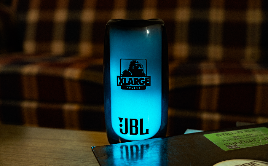 JBL PULSE 5 XLARGE Special Edition | JBL x XLARGE Wネーム PULSE 5 ...