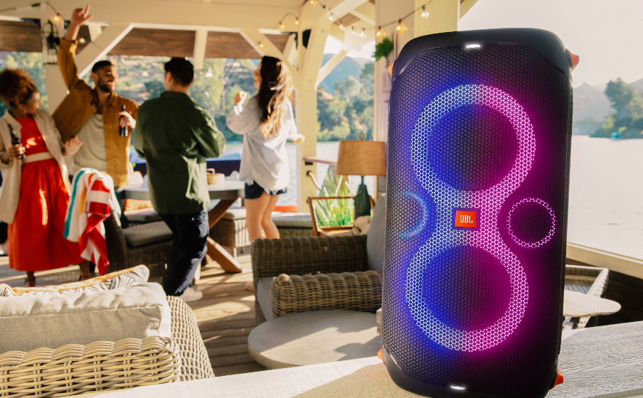 JBL Partybox 110 | 160Wのパワフルなサウンド、ダイナミックなライト