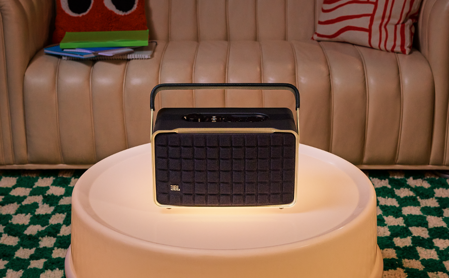 JBL Authentics 300 | オーセンティックデザインのポータブルワイヤレススピーカー